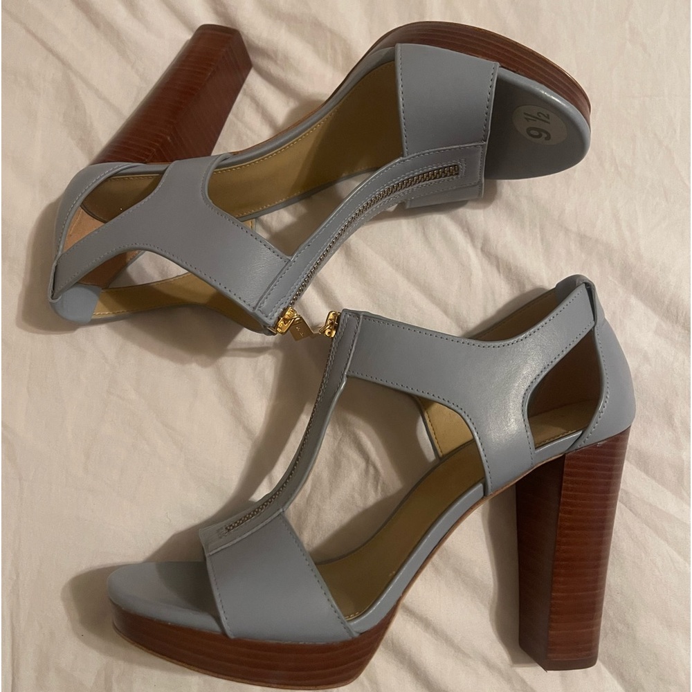 Michael Kors blue heels